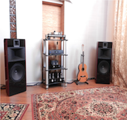 Рупорная акустика Casta Acoustics C в лампово-виниловой аудиосистеме